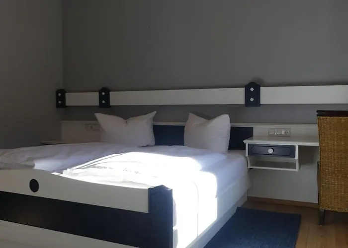 Bayerischer Hof Hotel 2*