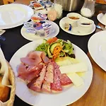 Bayerischer Hof 2*