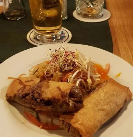 Bayerischer Hof Hotel 2*