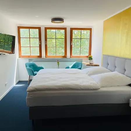 Bayerischer Hof Hotel 2*